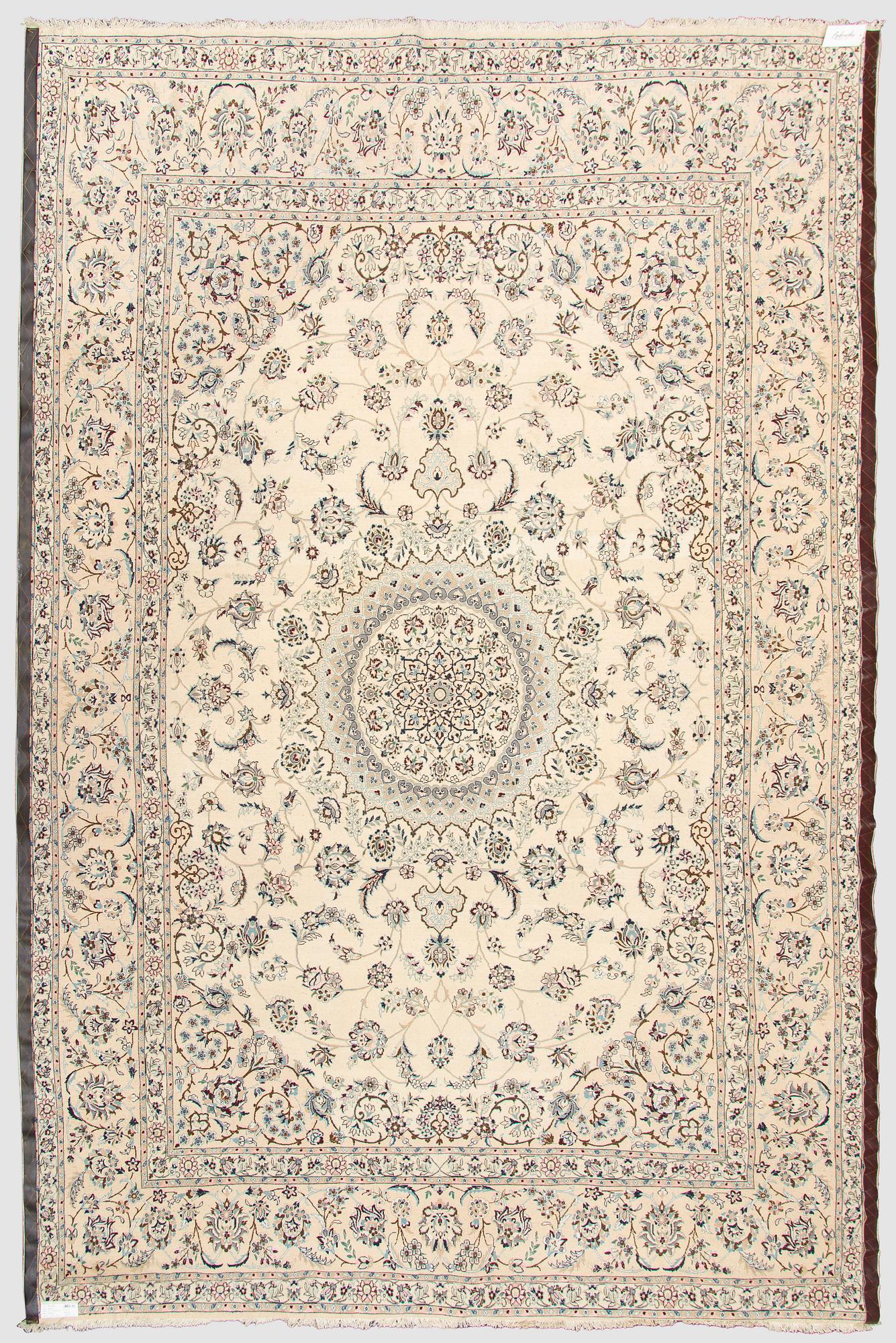 A carpet, Nain, part silk s.k 9LAA. Circa 376 x 249 cm.
