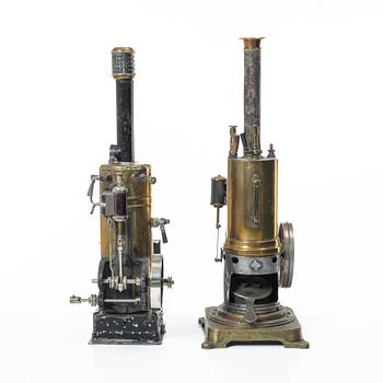 Two Steam engines,  Märklin and Gebrüder Bing. Early 20th century.