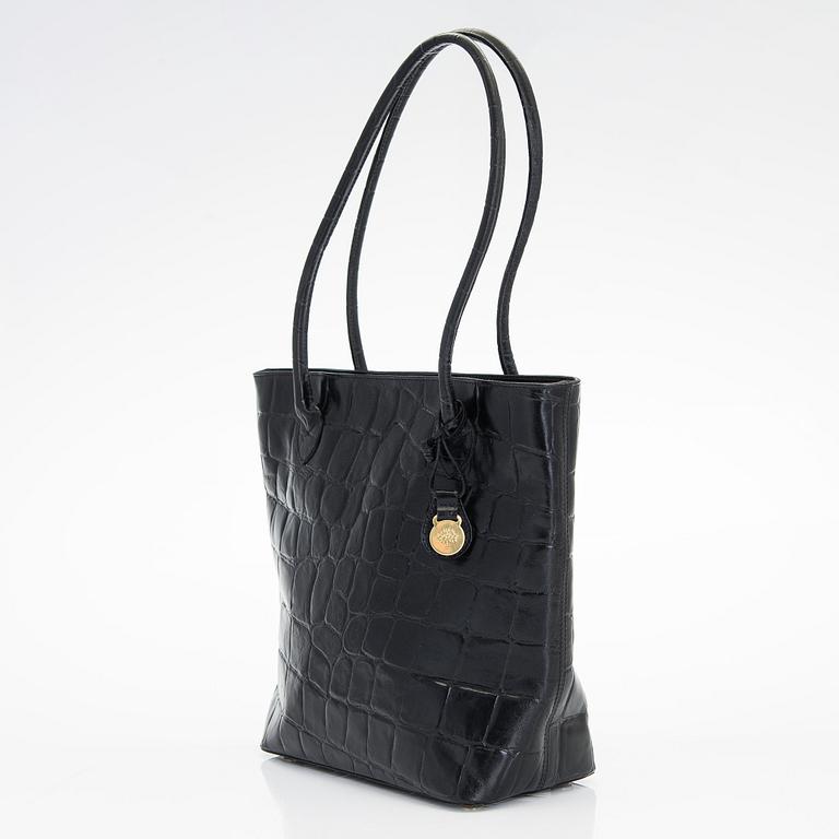 Mulberry, a Congo leather bag.