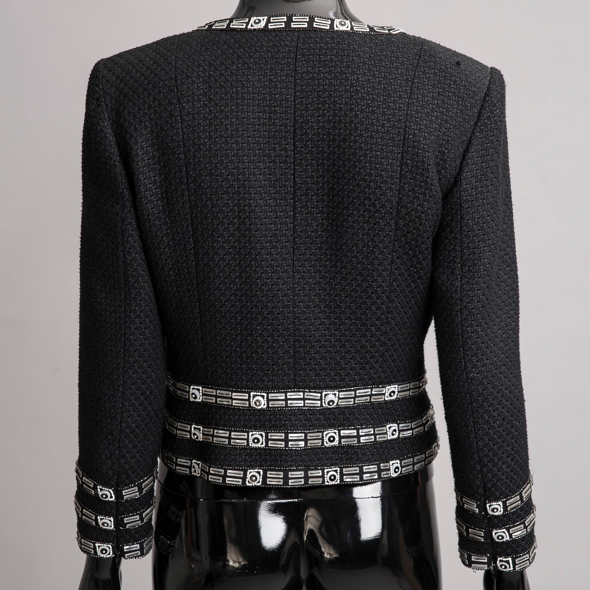 KAVAJ, Chanel.