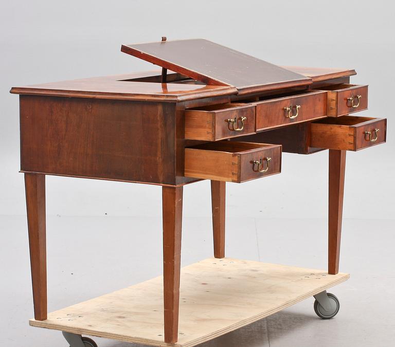 SKRIVBORD, engelsk stil. 1800-tal.