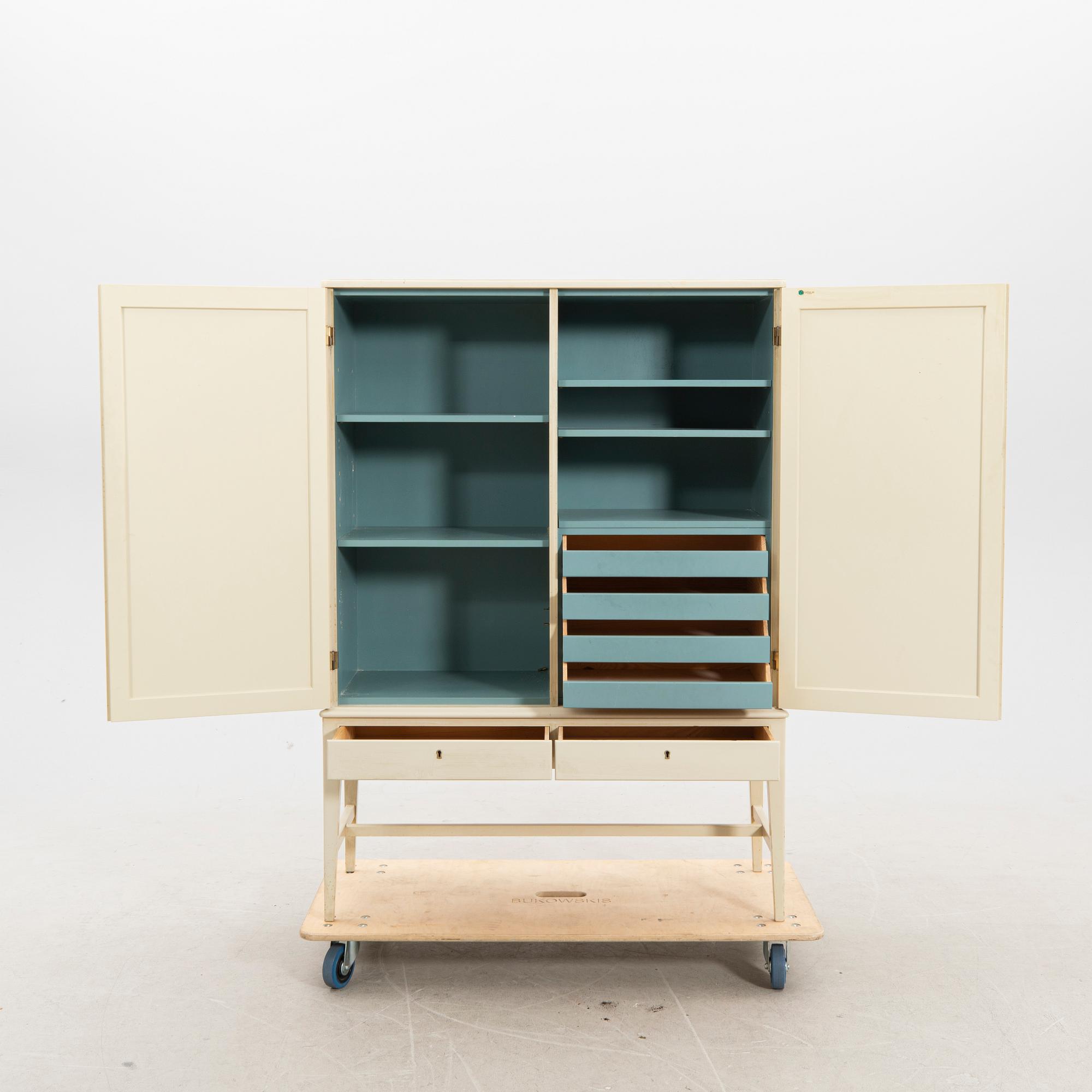 Göran Malmvall, skåp 1900-talets mitt.