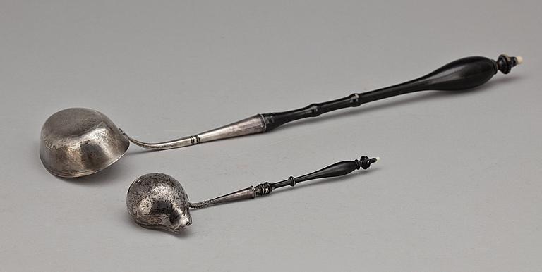 SOPP- SAMT SÅSSLEV, silver samt trä, "IL", Sverige sent 1800-tal. Tot vikt ca 130 g.