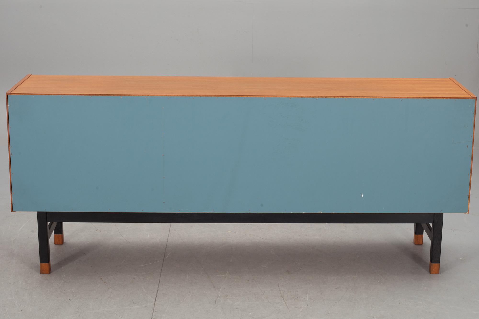 SIDEBOARD, 1900-talets andra hälft.