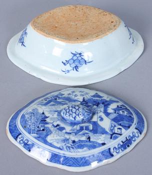 PASTEJFORM, porslin, Kina, 1800-tal.