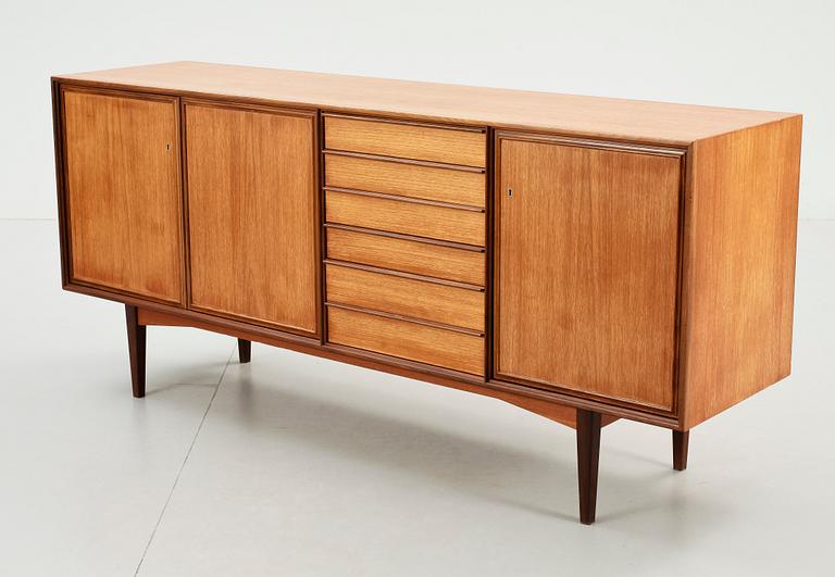 SIDEBOARD, 1960-tal.