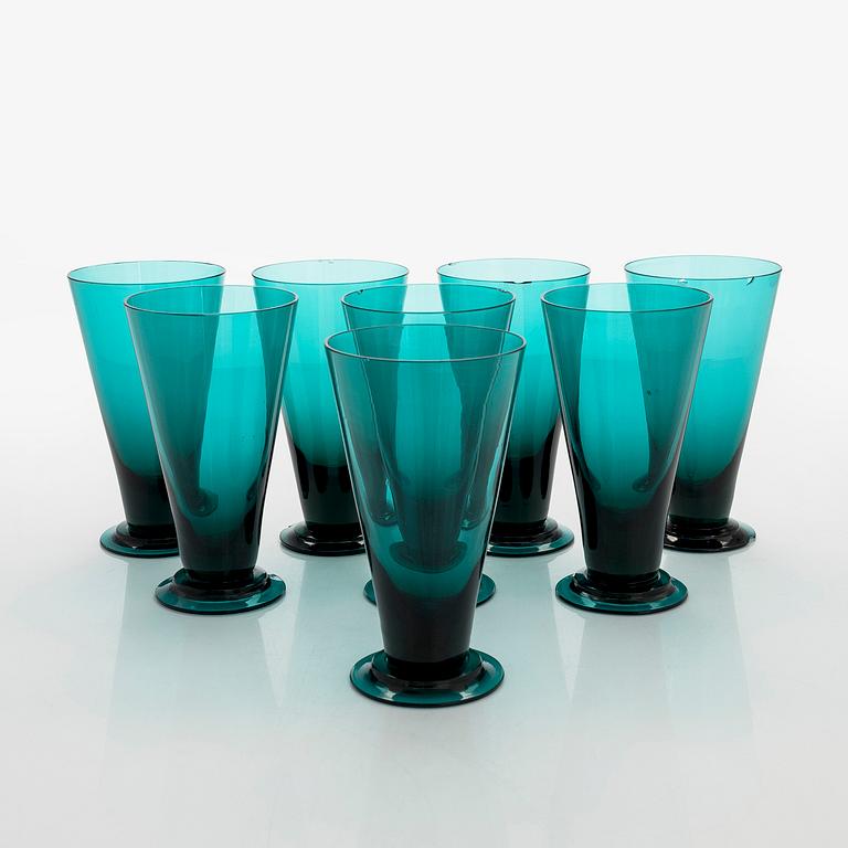 Nanny Still,  9 + 6drinking glasses, and a jug, model T/335, "Nukkumatti", Riihimäen Lasi.