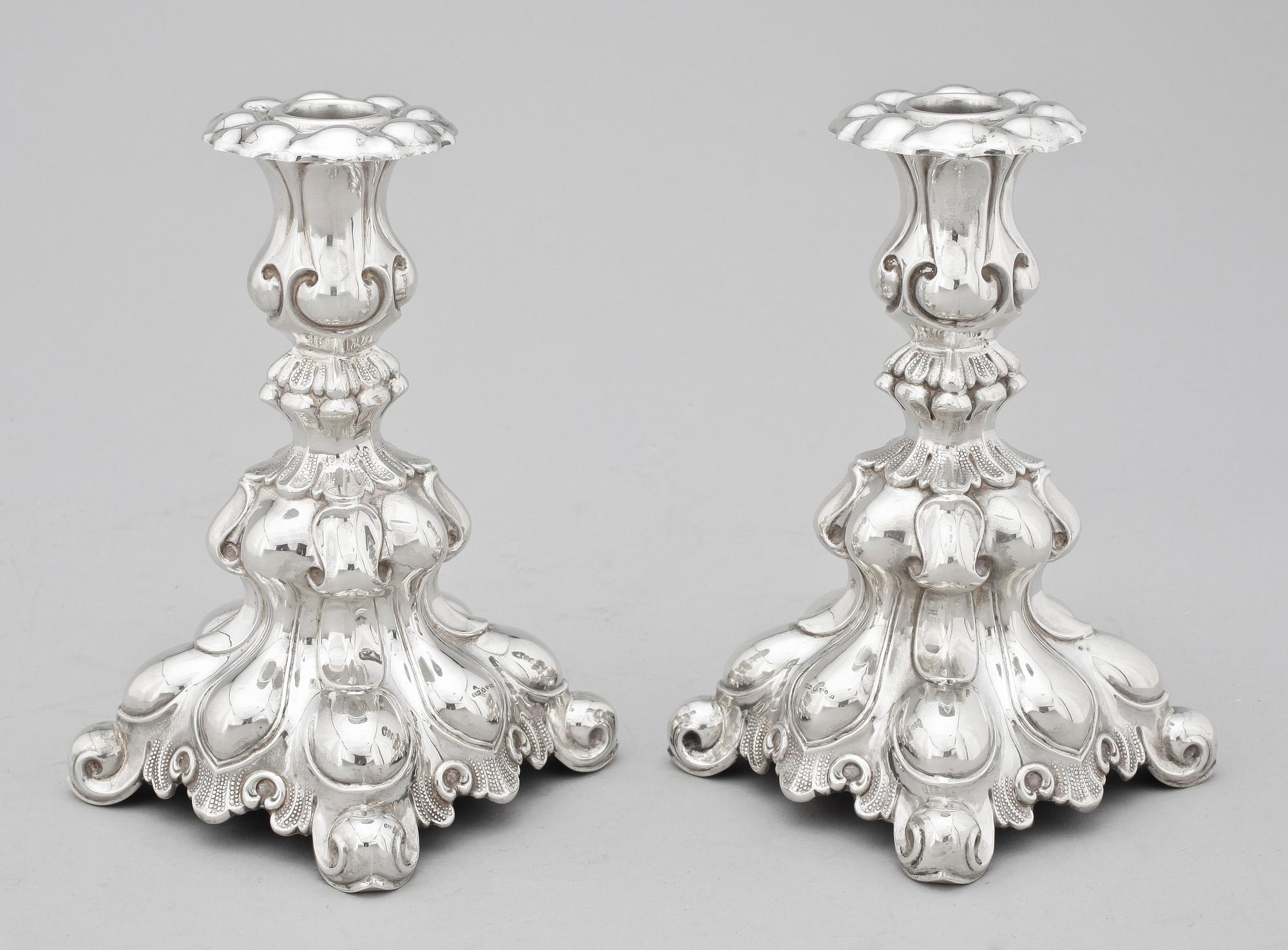 LJUSSATKAR, ett par, silver. 1963-64.