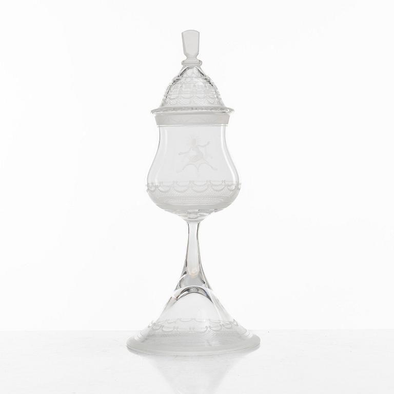 Simon Gate, An "Aurora" lidded glass cup, Orrefors, 1976.