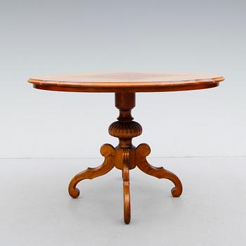 BORD, rokokostil, 1900-talets andra hälft.