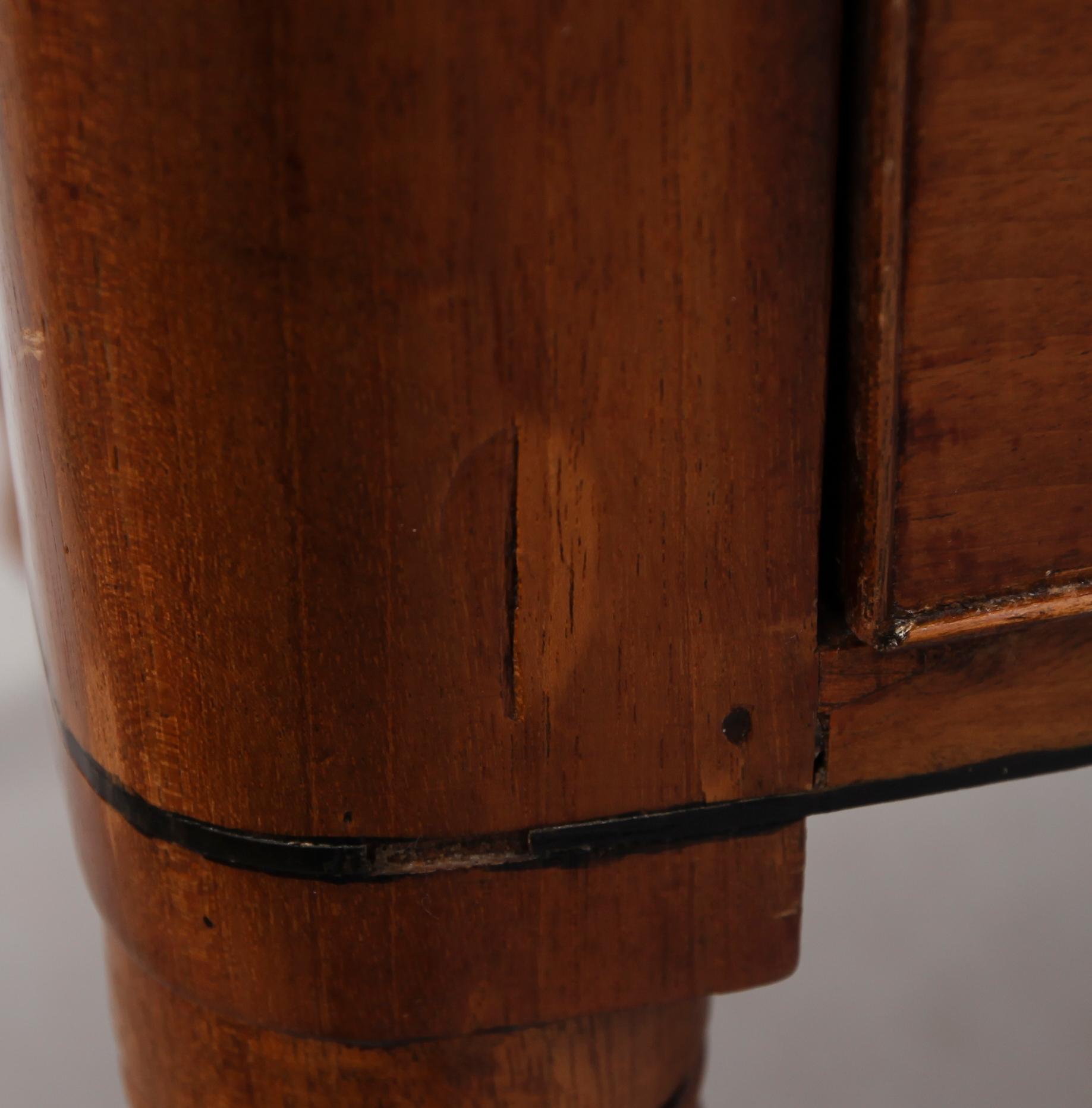 SKRIVBORD, England, 1800-talets andra hälft.