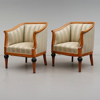 FÅTÖLJER, 1 par, 1900-talets första hälft.