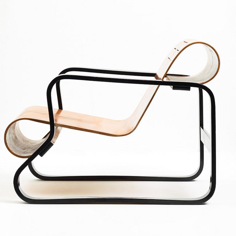 Alvar Aalto, a partly black lacquered birch "Paimio" chair by  O.y Huonekalu-ja Rakennustyötehdas A.B for Artek, Finland 1930-40's.