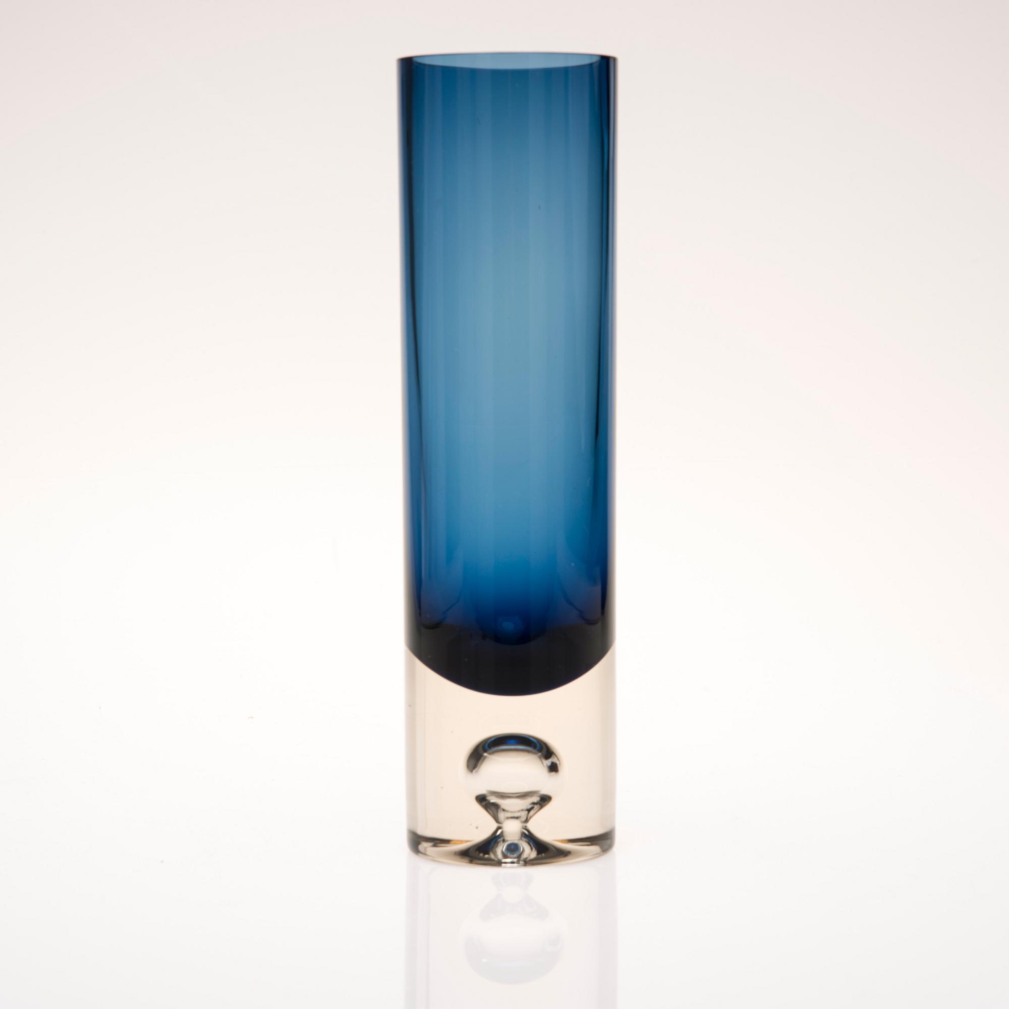 VAS, glas, modell 3586, signerad Tapio Wirkkala.