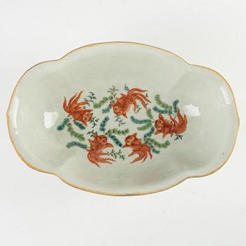 Skål på fot, Kina, Qingdynastin, 1800-tal.