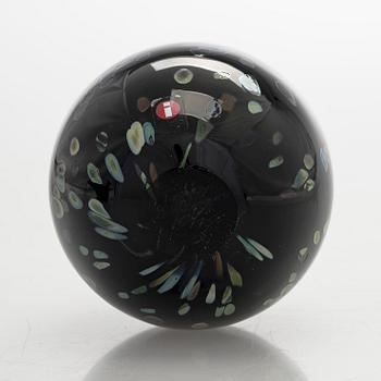 Oiva Toikka, An annual glas bird, "Wildwood cuckoo" and egg, signed O. Toikka Nuutajärvi 2003.