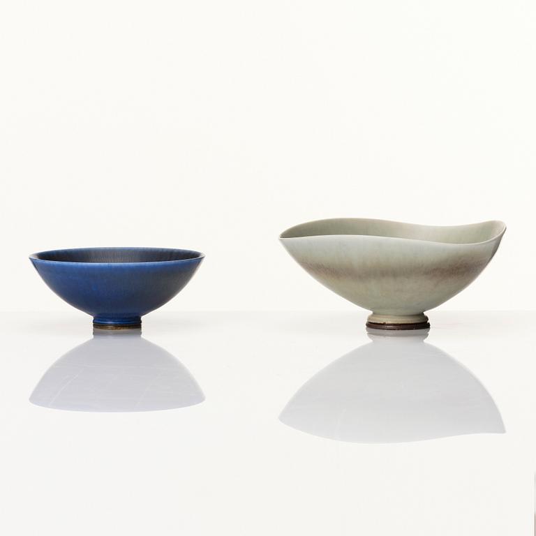 Berndt Friberg, a stoneware vase and two bowls, Gustavsberg studio, Sweden 1951-72.