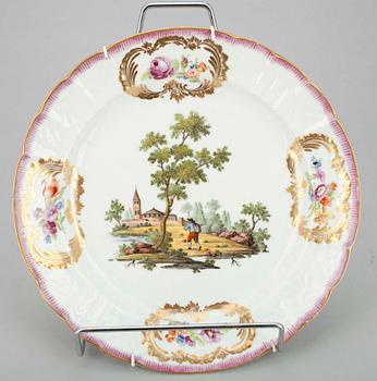 LAUTANEN, posliina, Keisarillinen Posliinitehdas, Pietari, Venäjä, 1700-luvun loppupuoli.