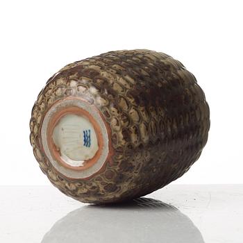 Axel Salto, vas, "Knoppande stil", Royal Copenhagen, Danmark.