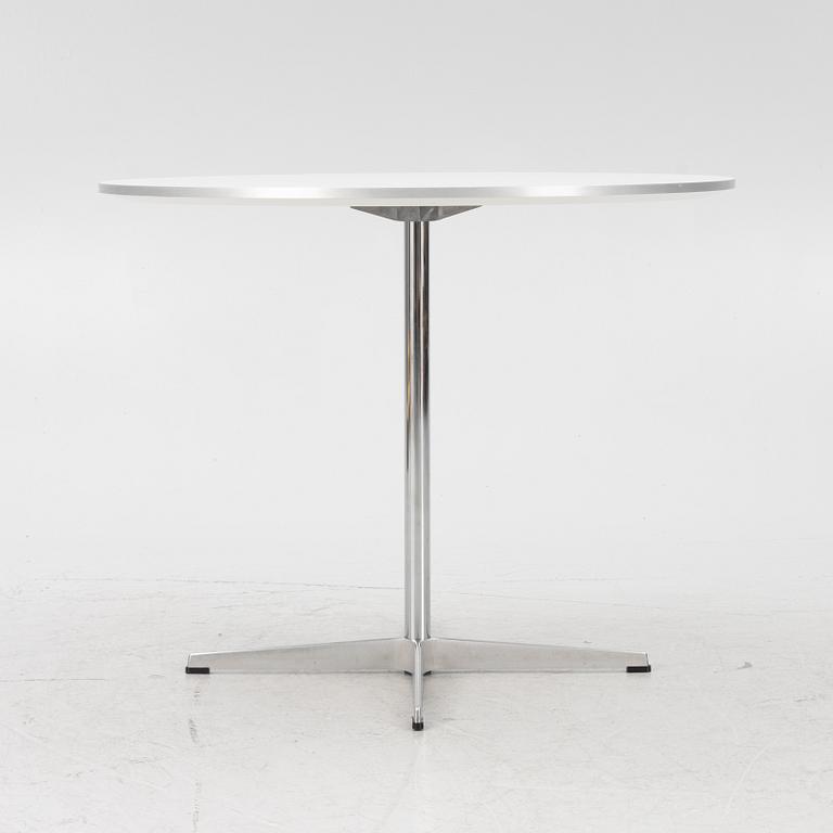 Arne Jacobsen, matbord, Fritz Hansen, Danmark, 2010.