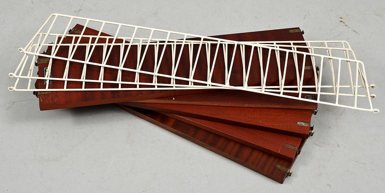 HYLLA, "String", Design Nils Strinning, 1900-talets mitt.