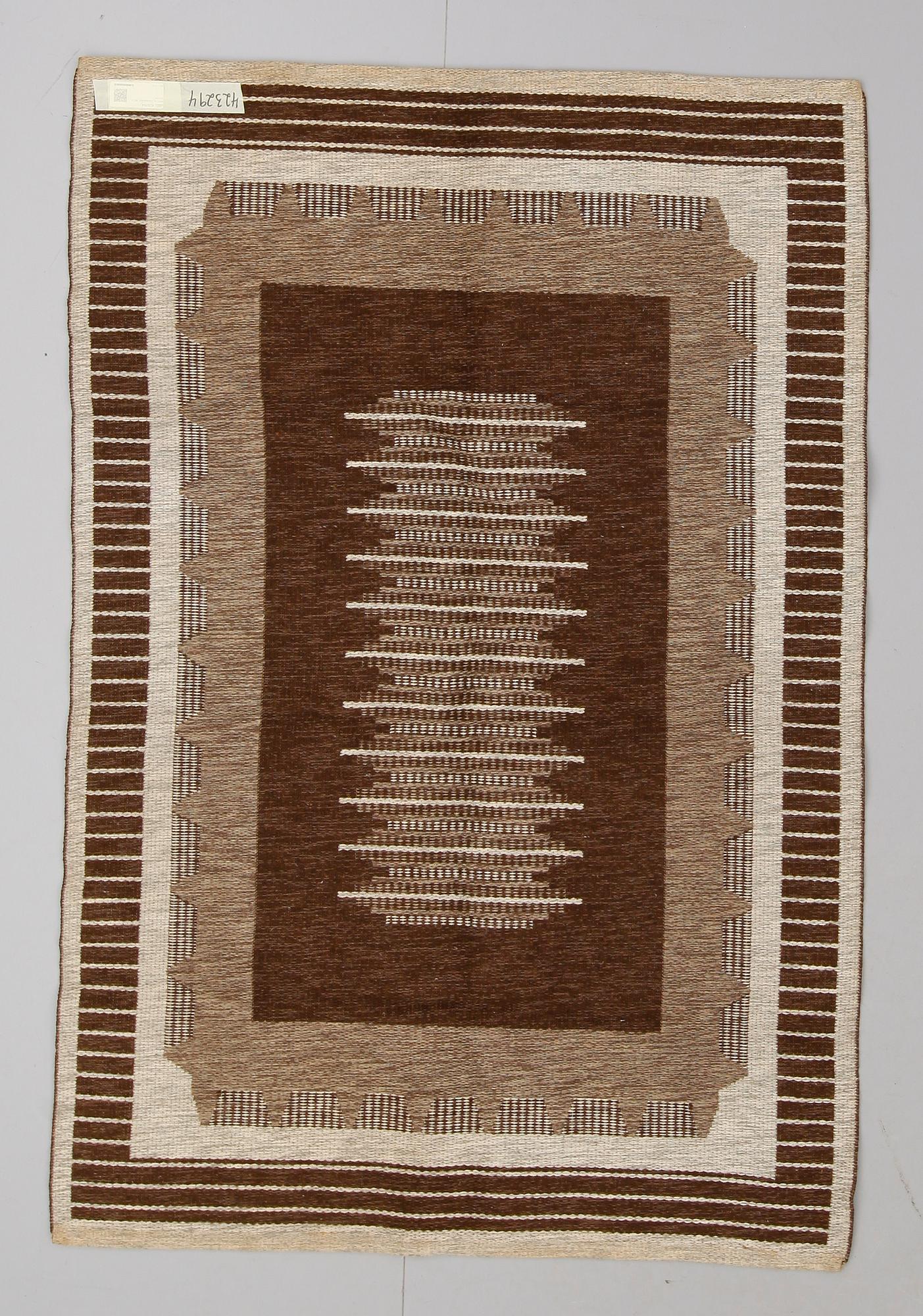 MATTA, dubbelvävd, 196 X 133 cm.