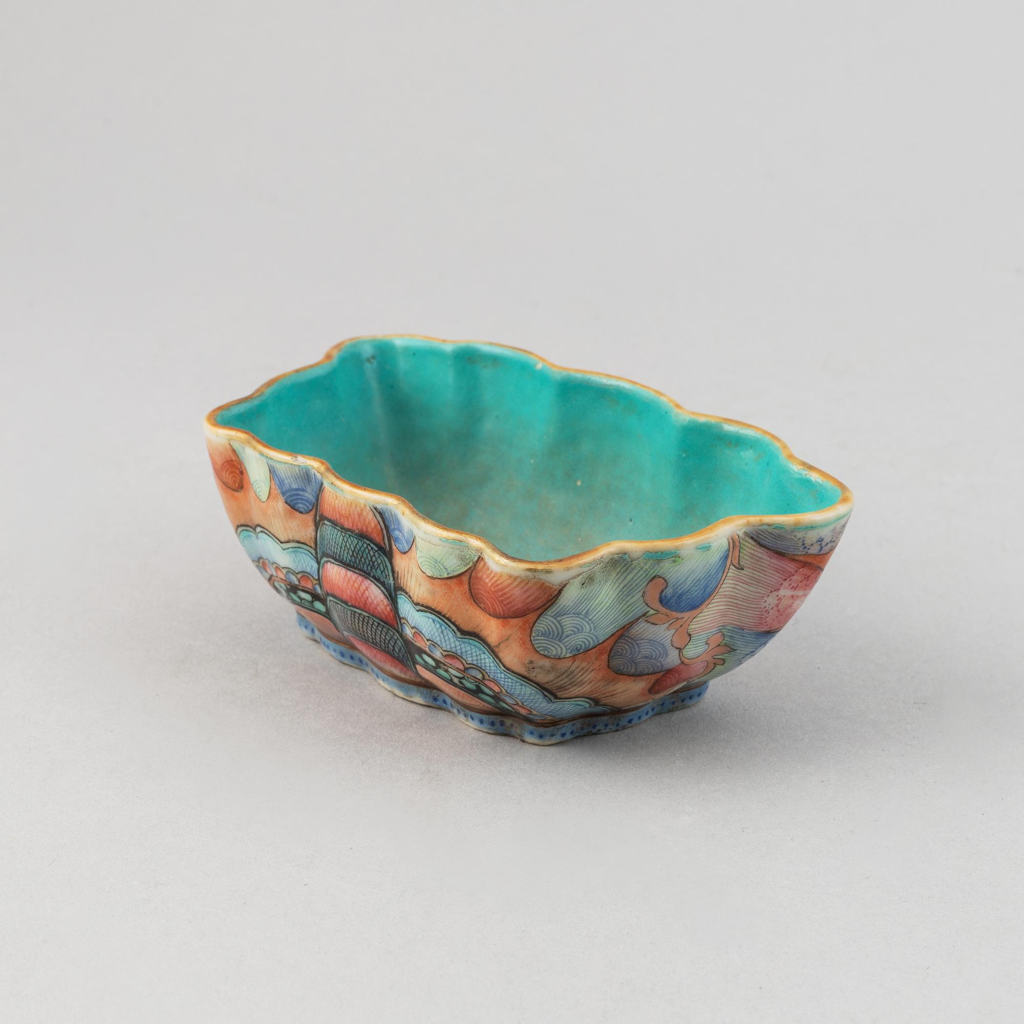 Skål, porslin. Kina, tidigt 1900-tal.