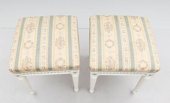TABURETTER, 1 par, gustaviansk stil, 1900-talets första hälft.