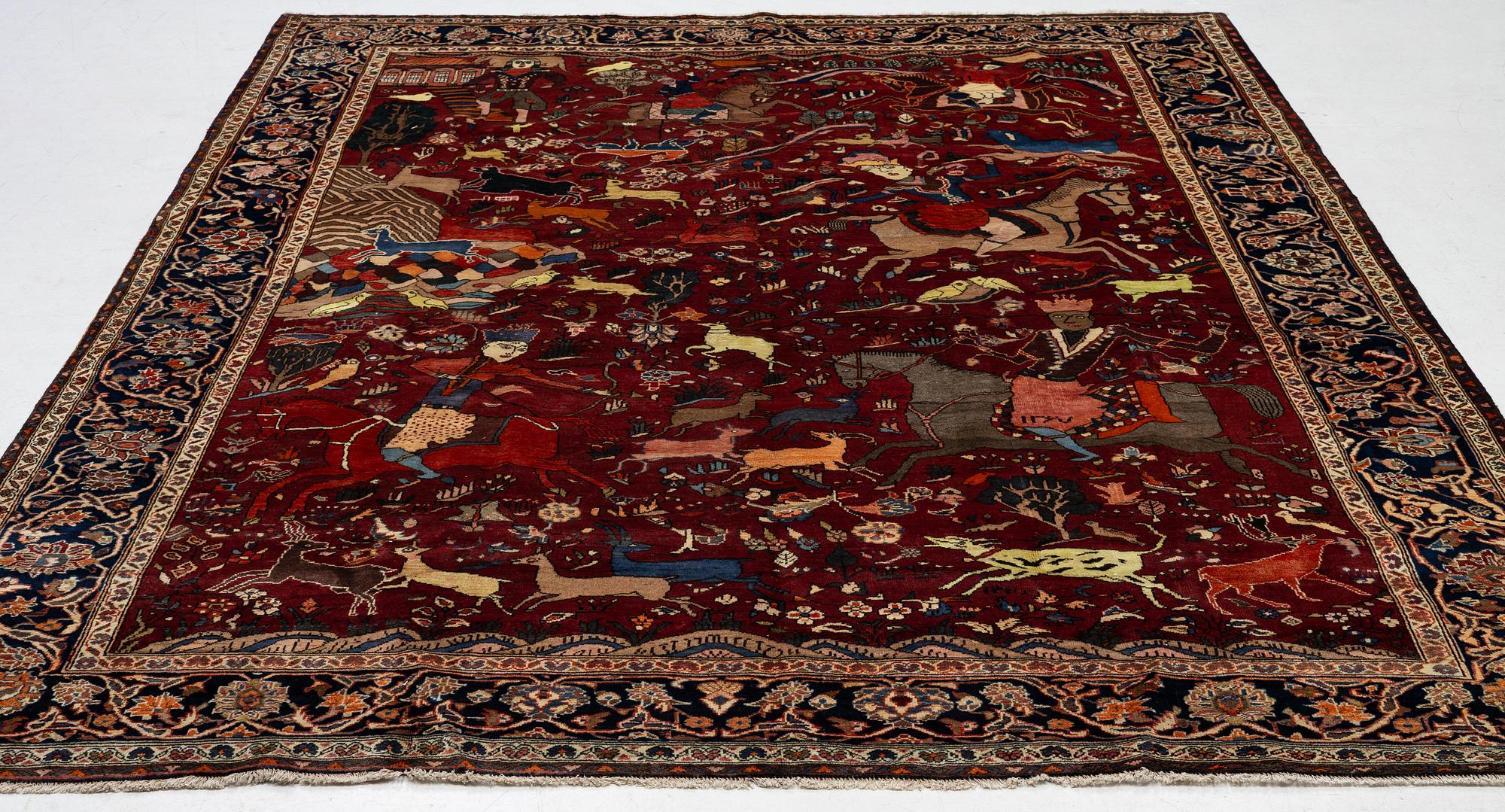 A Chahar Mahal va Bakhtiar carpet  ca 393 x 300 cm.