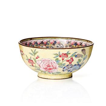 An enamel on copper bowl, Qing dynasty, 18th/19th Century.