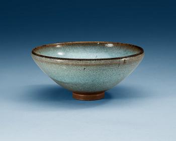 A lavender glased chün bowl, Song/Yuan dynasty.