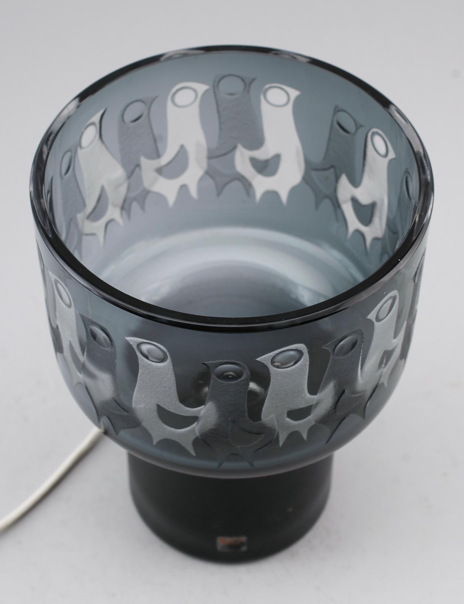 BORDSLAMPA, glas, Ove Sandeberg, Kosta, signerad, 1900-talets andra hälft.