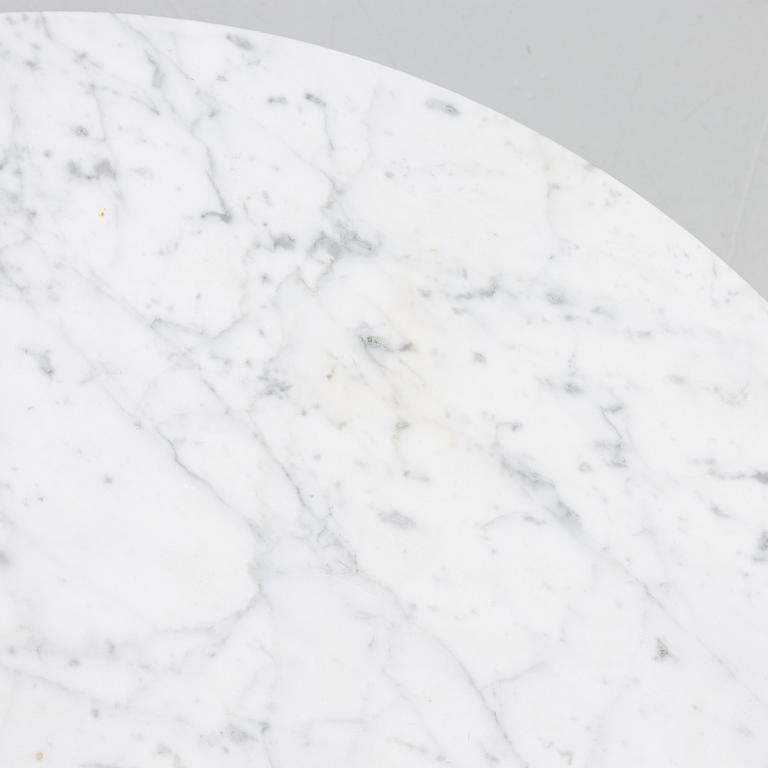 Dennis Marquart, a coffee table, OX Denmarq.