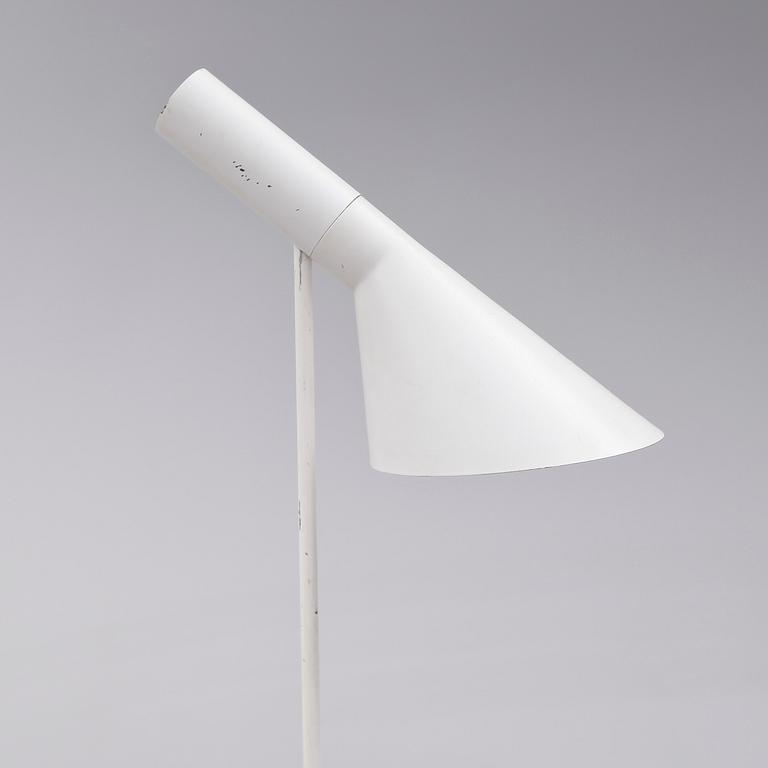 GOLVLAMPA, "AJ", Arne Jacobsen, Louis Poulsen, 1900-talets senare del.