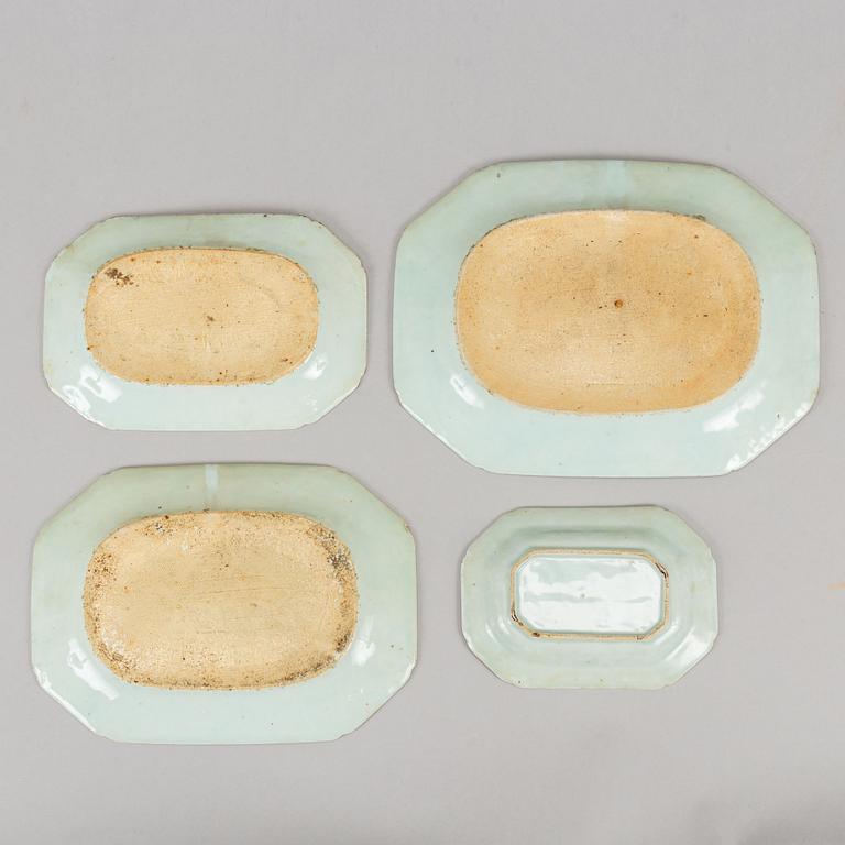 A part blue and white dinner service, Qing dynasty, Qianlong (1736-95).