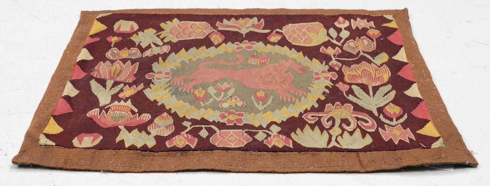 Jynne, "Rött Lejon", flamskväv, 54 x50 cm, sydvästra Skåne, tidigt 1900-tal.