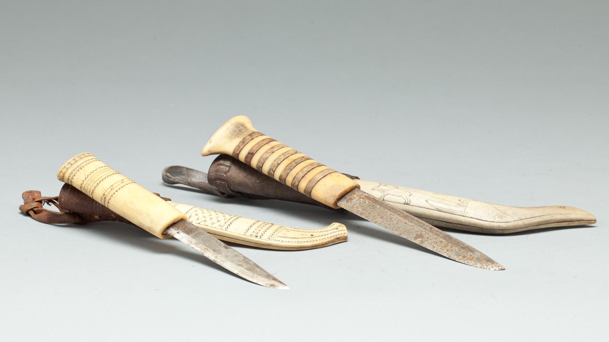 SAMEKNIVAR, 2 st, bl a Paul Larsson, sign. 1900-talets mitt/andra hälft.