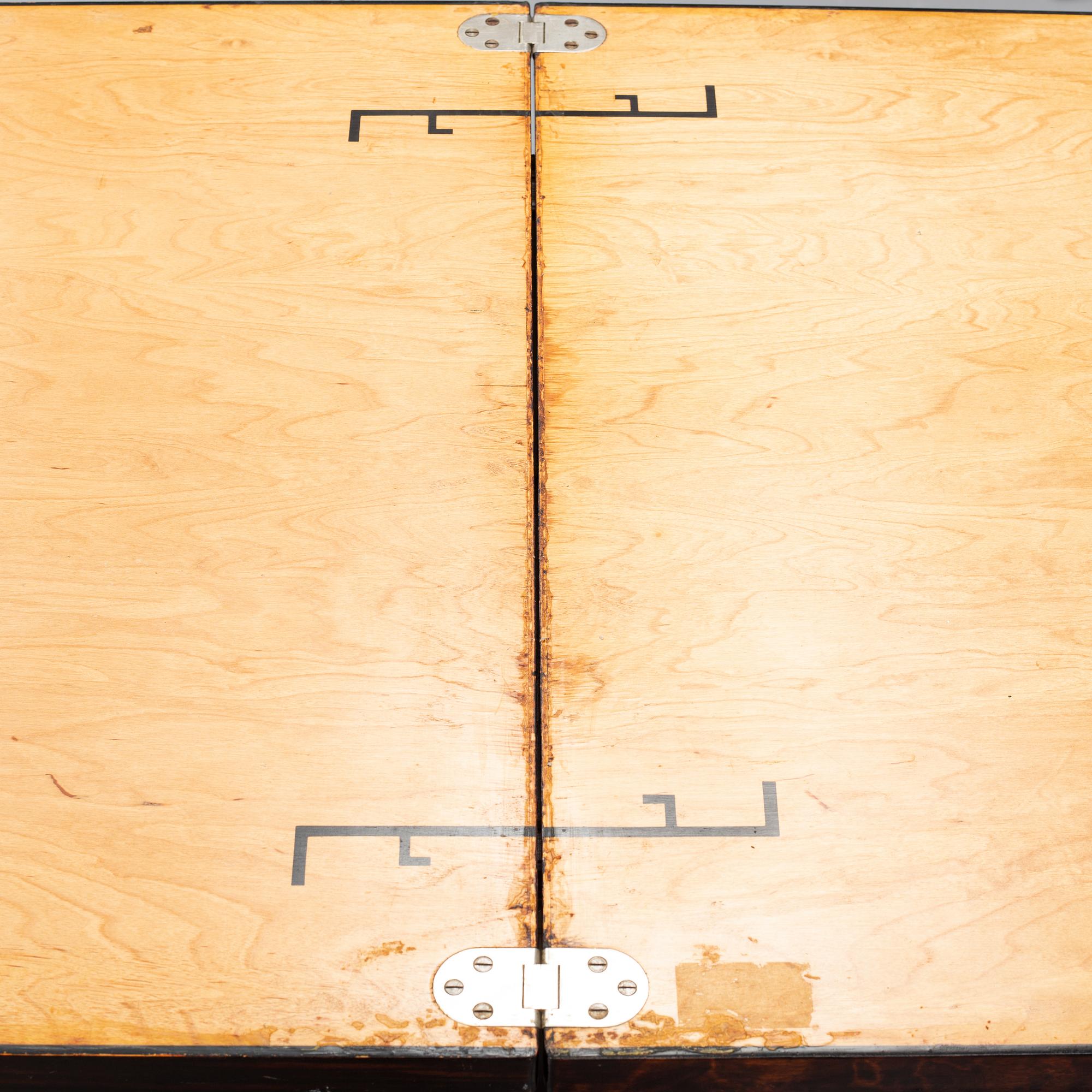 Otto Wretling, a 'Idealbordet' birch table, Umeå, 1930's.