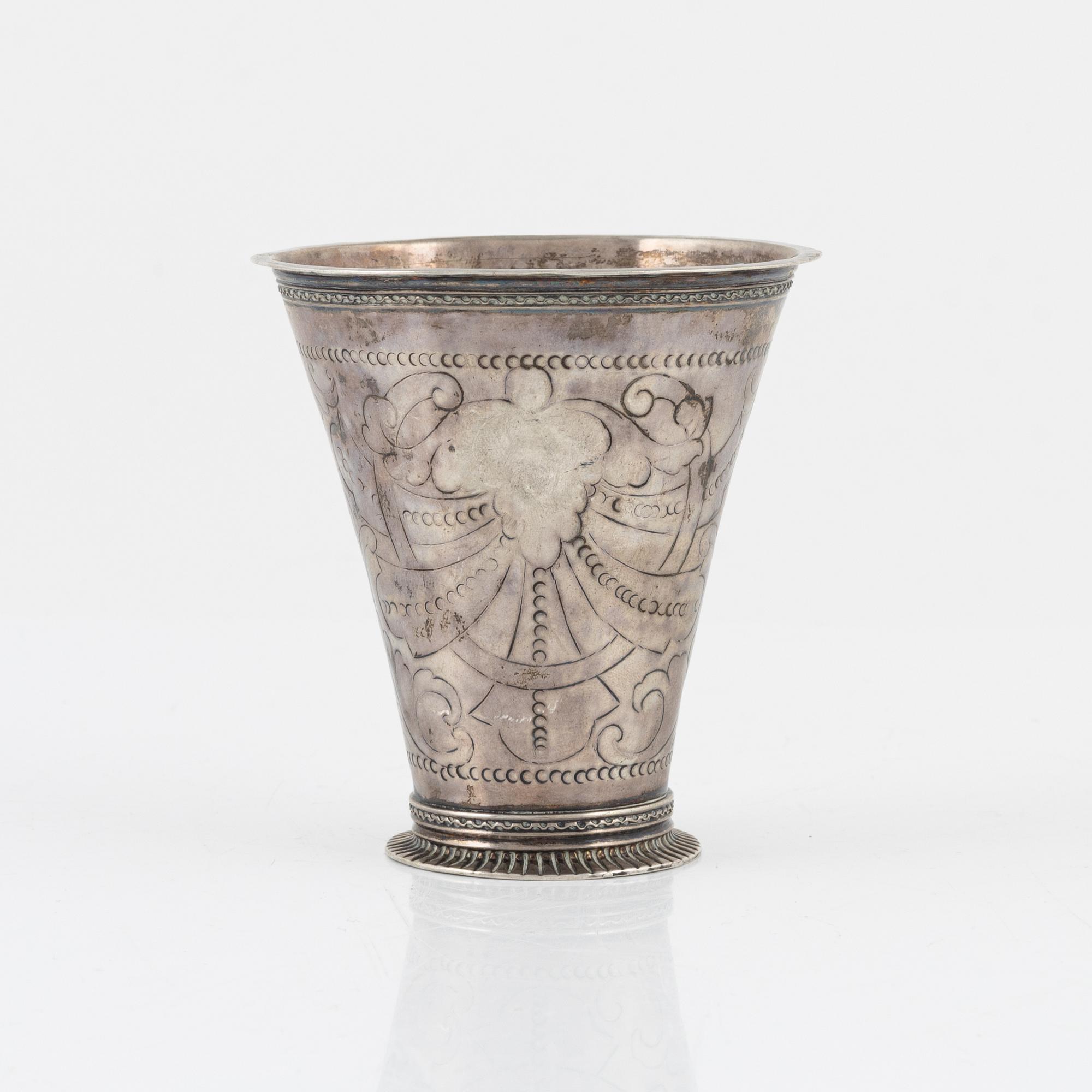 Carl Petter Tellander, a silver beaker, Jönköping, 1742.