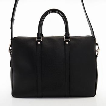 Louis Vuitton, a Taiga leather 'Porte-Documents Voyage' briefcase/bag.
