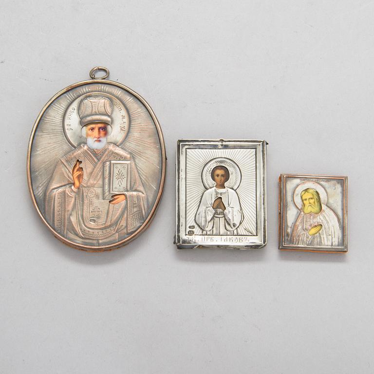 Three early 20th-century Russian travelling icons.