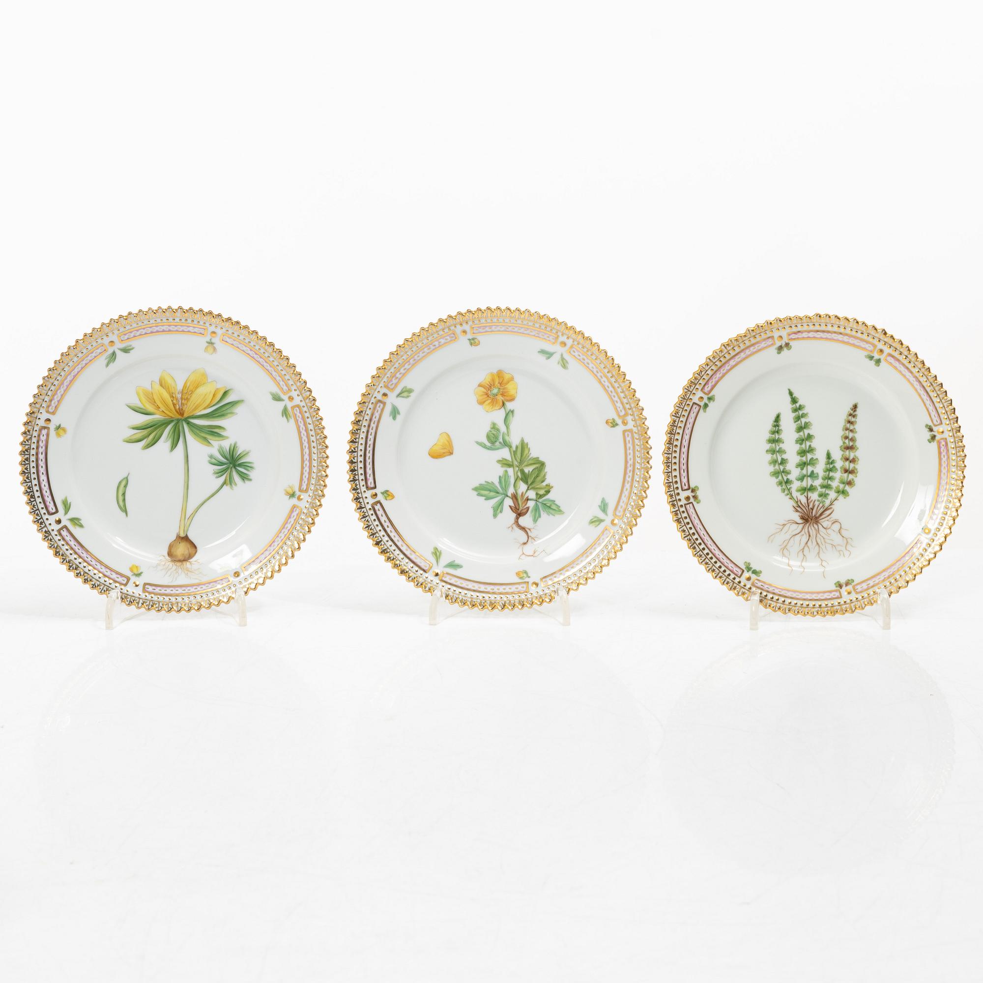 Royal Copenhagen, nine fruit plates, 'Flora Danica', Denmark.