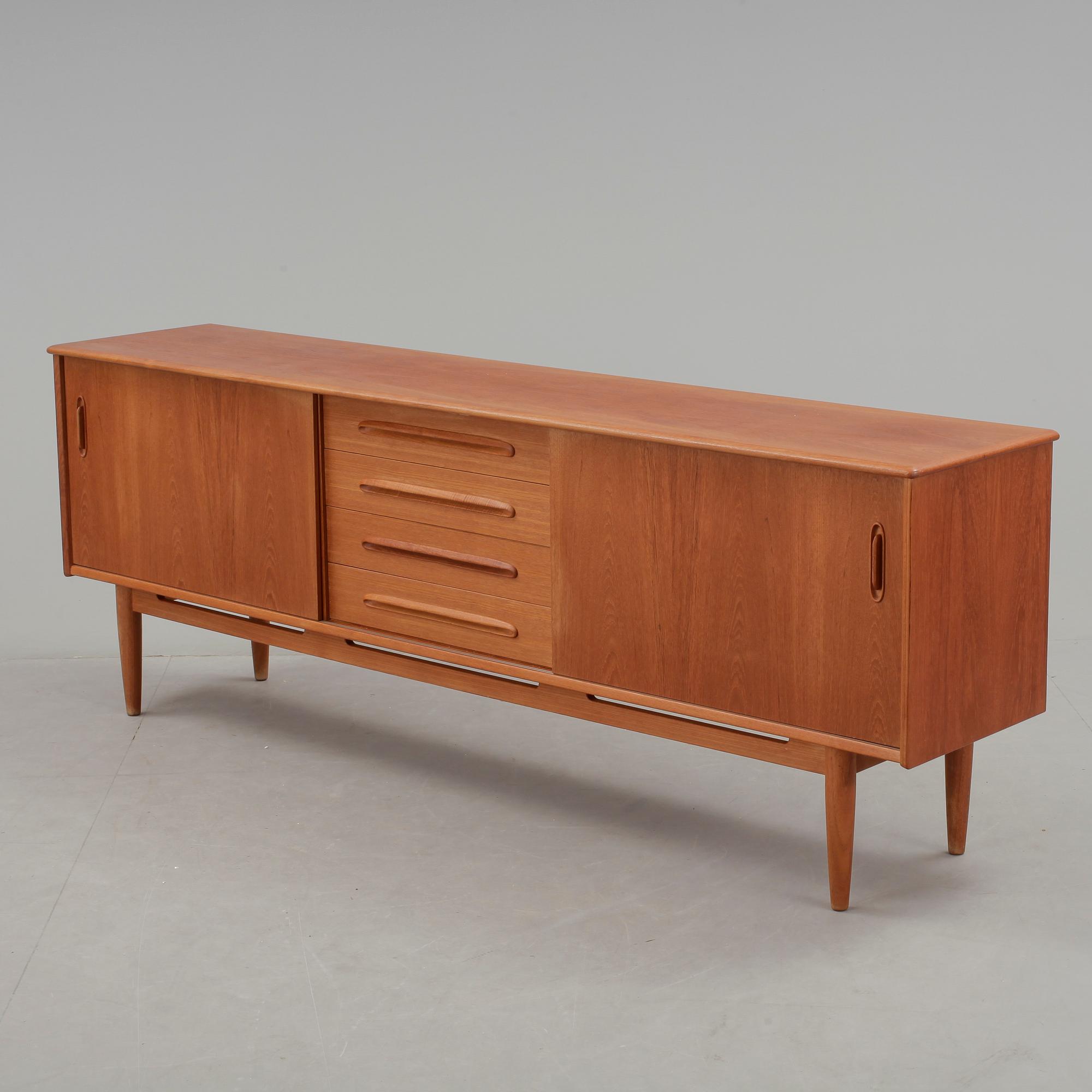 SIDEBOARD, Troeds, Bjärnum, 1950/60-tal.