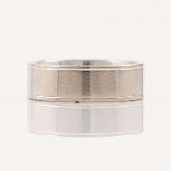 Ring, 18K white gold set with brilliant-cut diamonds.