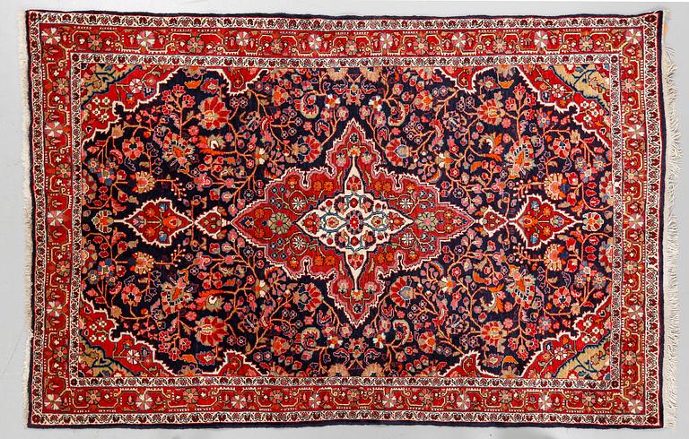 MATTA, Djovsan/Sarouk. Ca 210x136 cm.