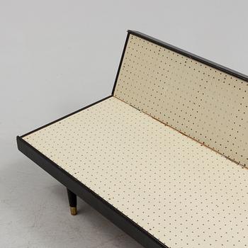 A mid 20th century daybed / sofa by Nordiska Kompaniet.