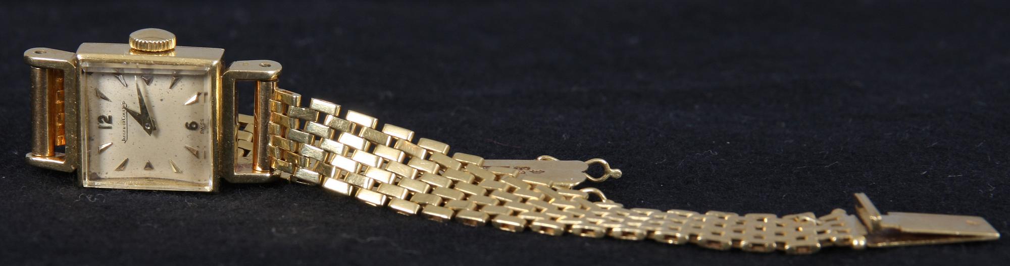 DAMARMBANDSUR, 18K guld. Urverk Jaeger Le Coultre. 26 gram.