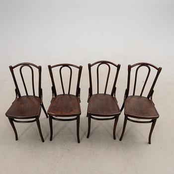 Stolar 4 st snarlika 1900-talets första hälft.