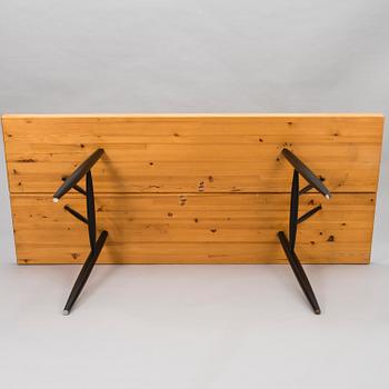 ILMARI TAPIOVAARA, a 1960's 7-piece 'Pirkka' dining set for Laukaan Puu.