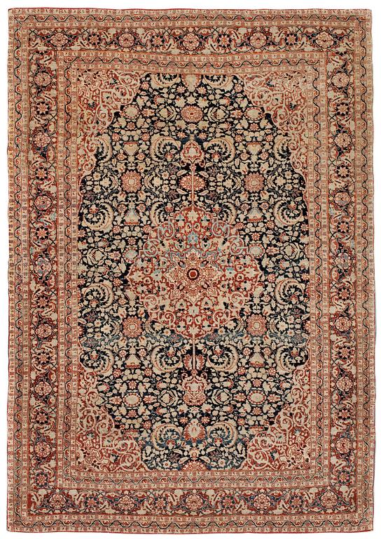 ANTIQUE TABRIZ. 178 x 127 cm.